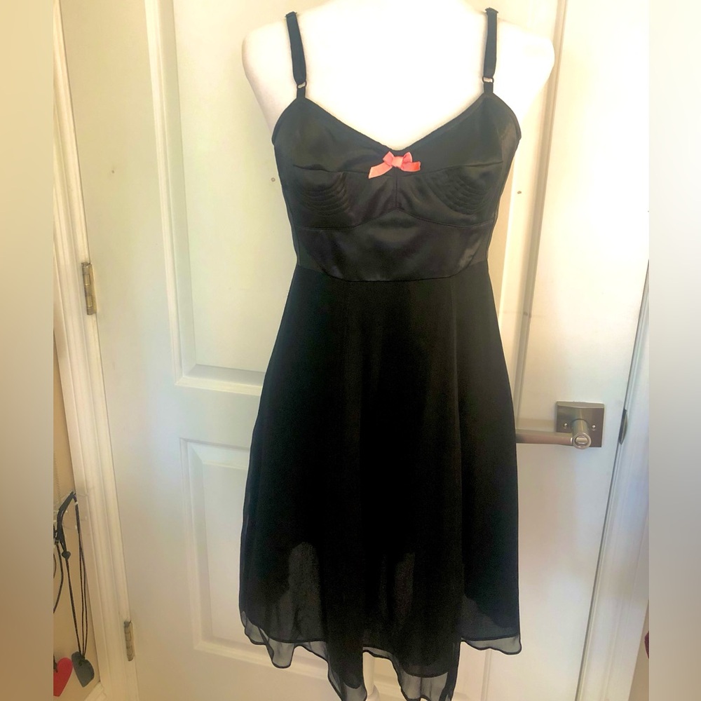 BETSEY JOHNSON slip dress. Satin on top chiffon on bottom. Sexy and cute Sz 4 - Picture 1 of 13